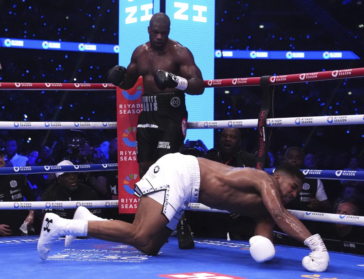 Daniel DuboisAnthony Joshua