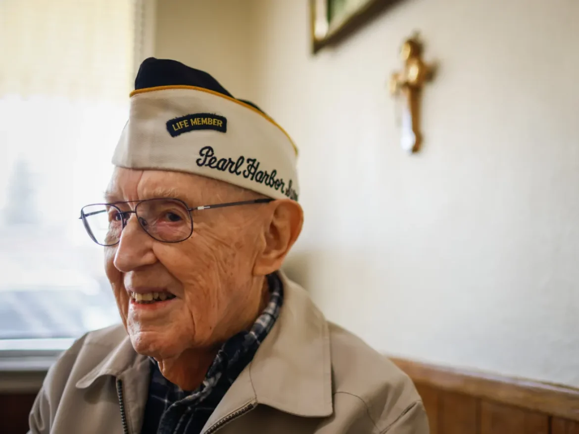 SJM-L-PEARLHARBOR-1207-17