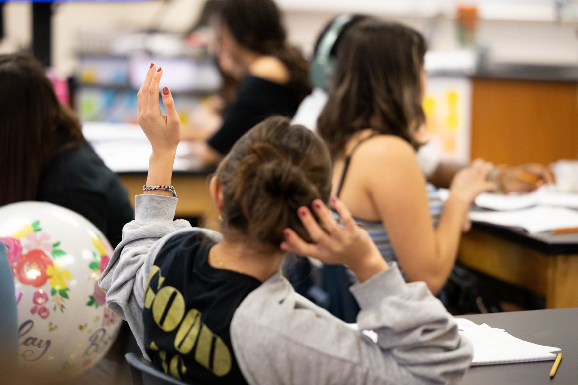 uteach-5-53157783478-o