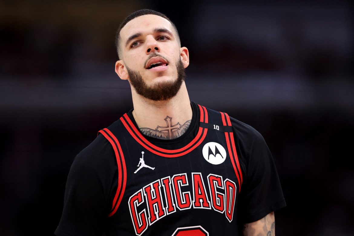 Charlotte Hornets v Chicago Bulls