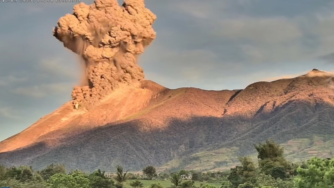 Mt.-Kanlaon-09april2025-01-2048×1151