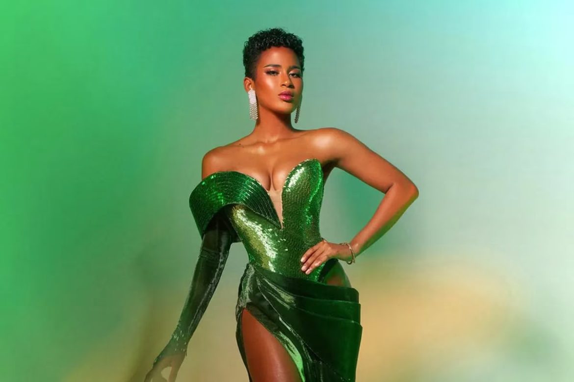 c4d4c76050655d2d6359a5897d294b479ec8243d6b452b0e8bbbc07d8b77e065