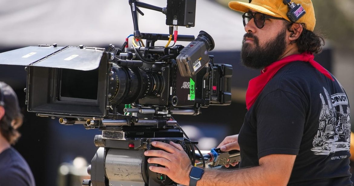 0312 Film Crew REUTERS TT 01