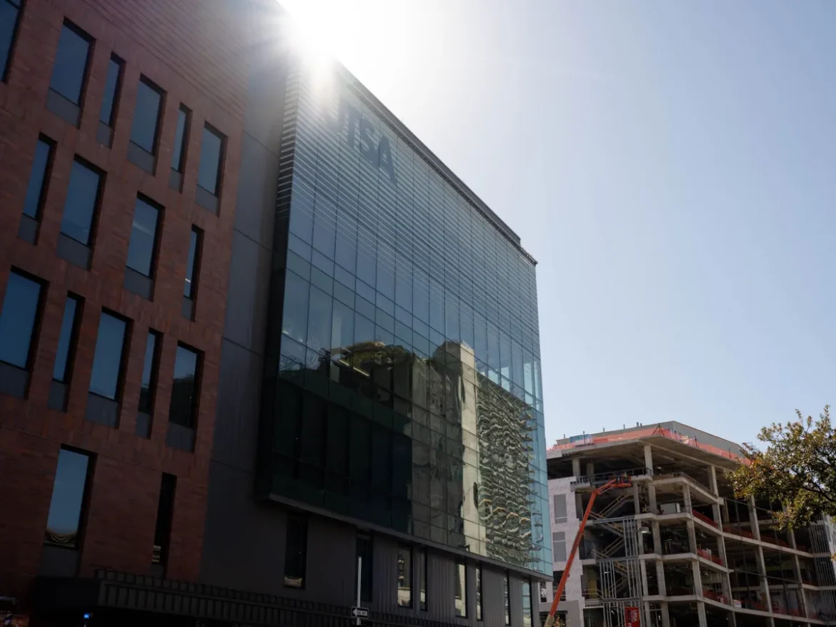 Brenda-Bazan-UTSA-cyber-center-cybersecurity-council-of-competetiveness-deborah-wince-smith-taylor-eighmy-13-scaled