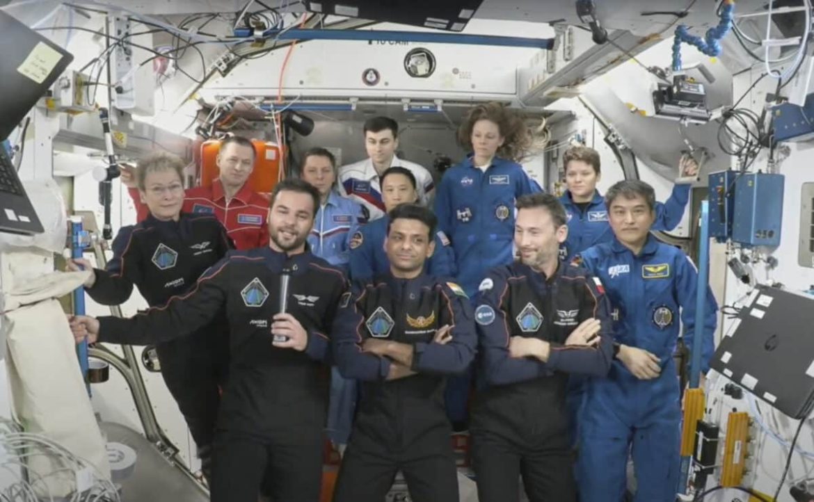 SpaceX-Private Astronauts